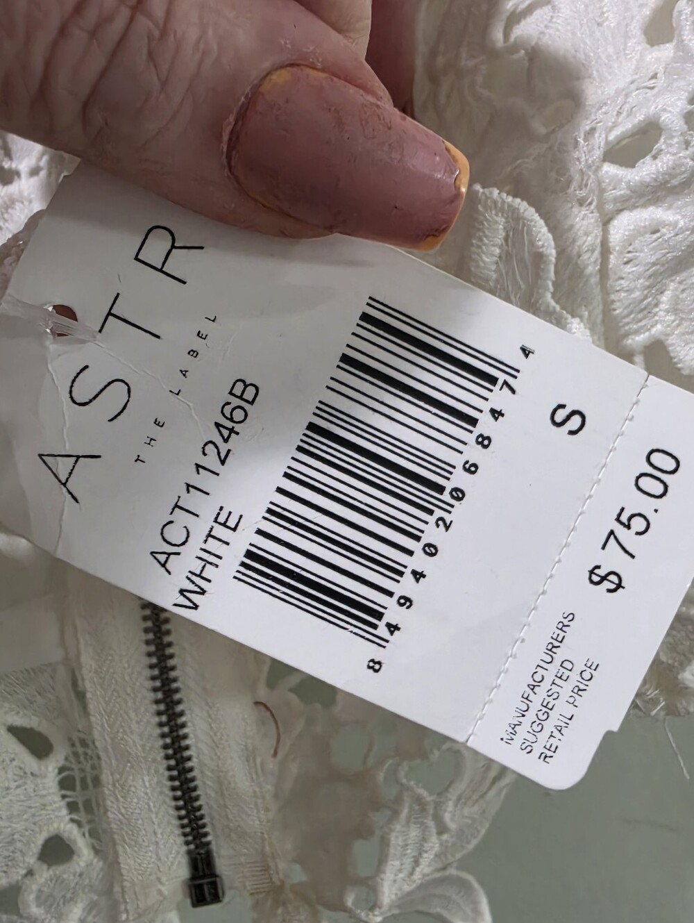 ASTR White Crochet Lace Camisole SM - Picture 4 of 9